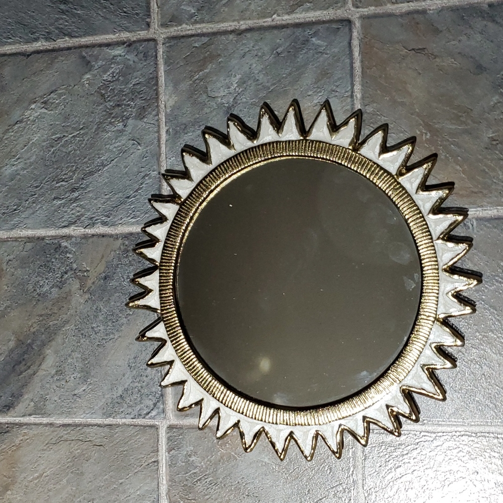 Sun Burst Cast Wall Mirror Brass - Opalhouse designed with Jungalow - Picture 2 of 4